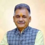 भावी वैद्यों में मानवीय दृष्टिकोण स्थापित करने का कार्य करें प्राध्यापक